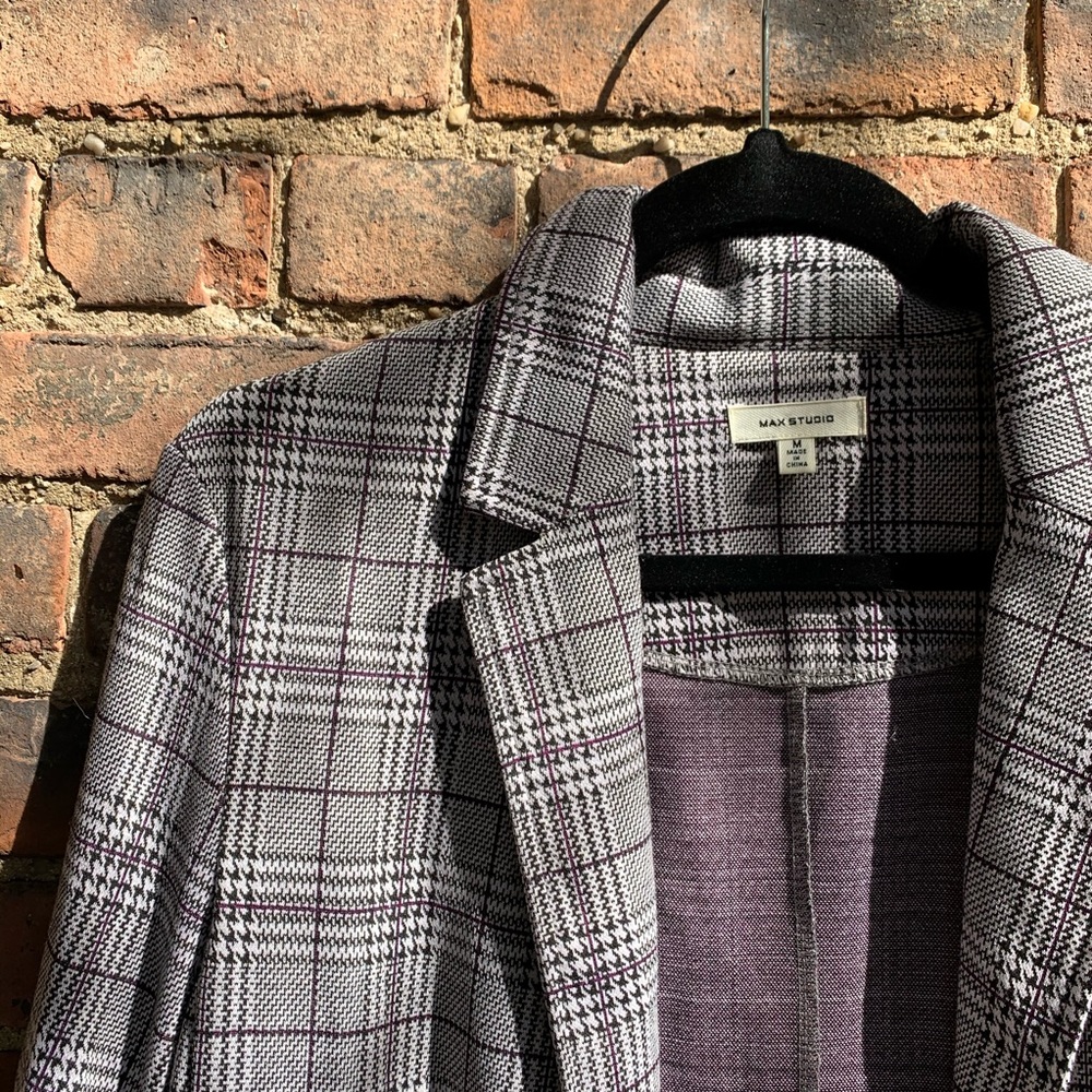 Max studio plaid blazer purple details pockets
